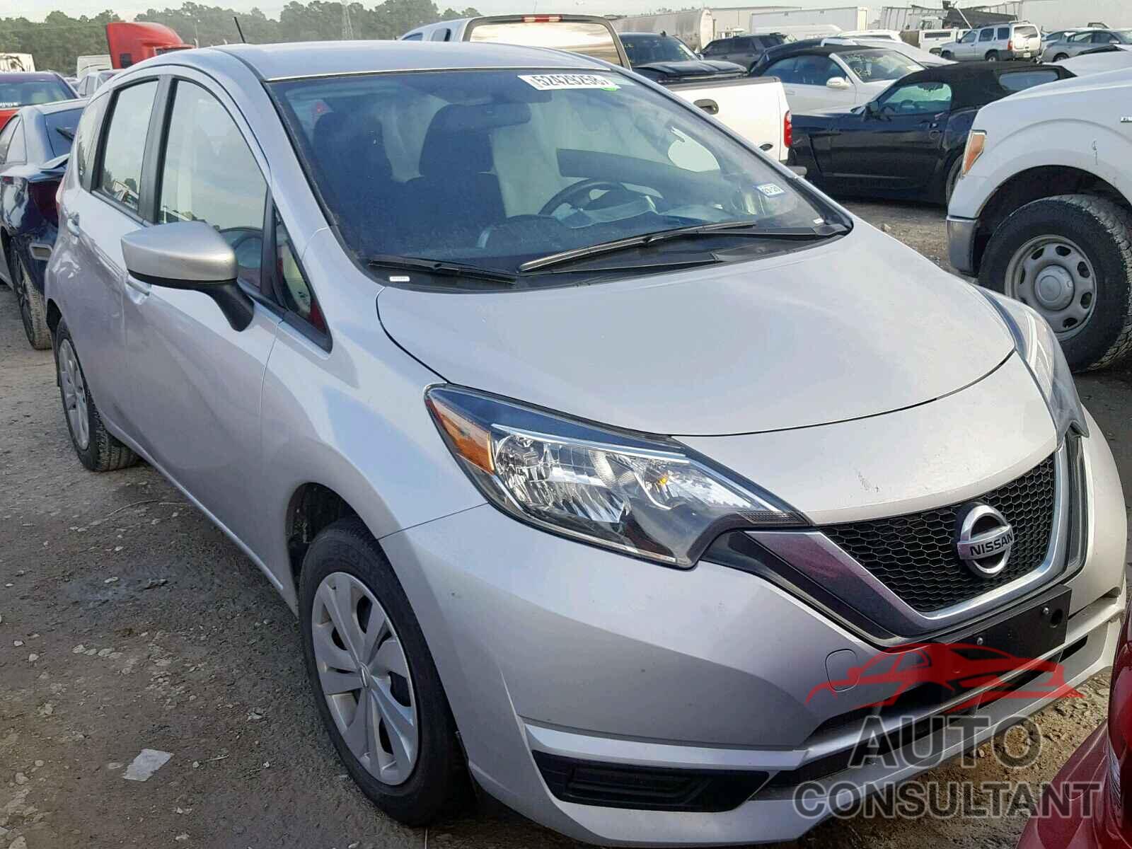 NISSAN VERSA 2018 - 3N1CE2CP0JL366423