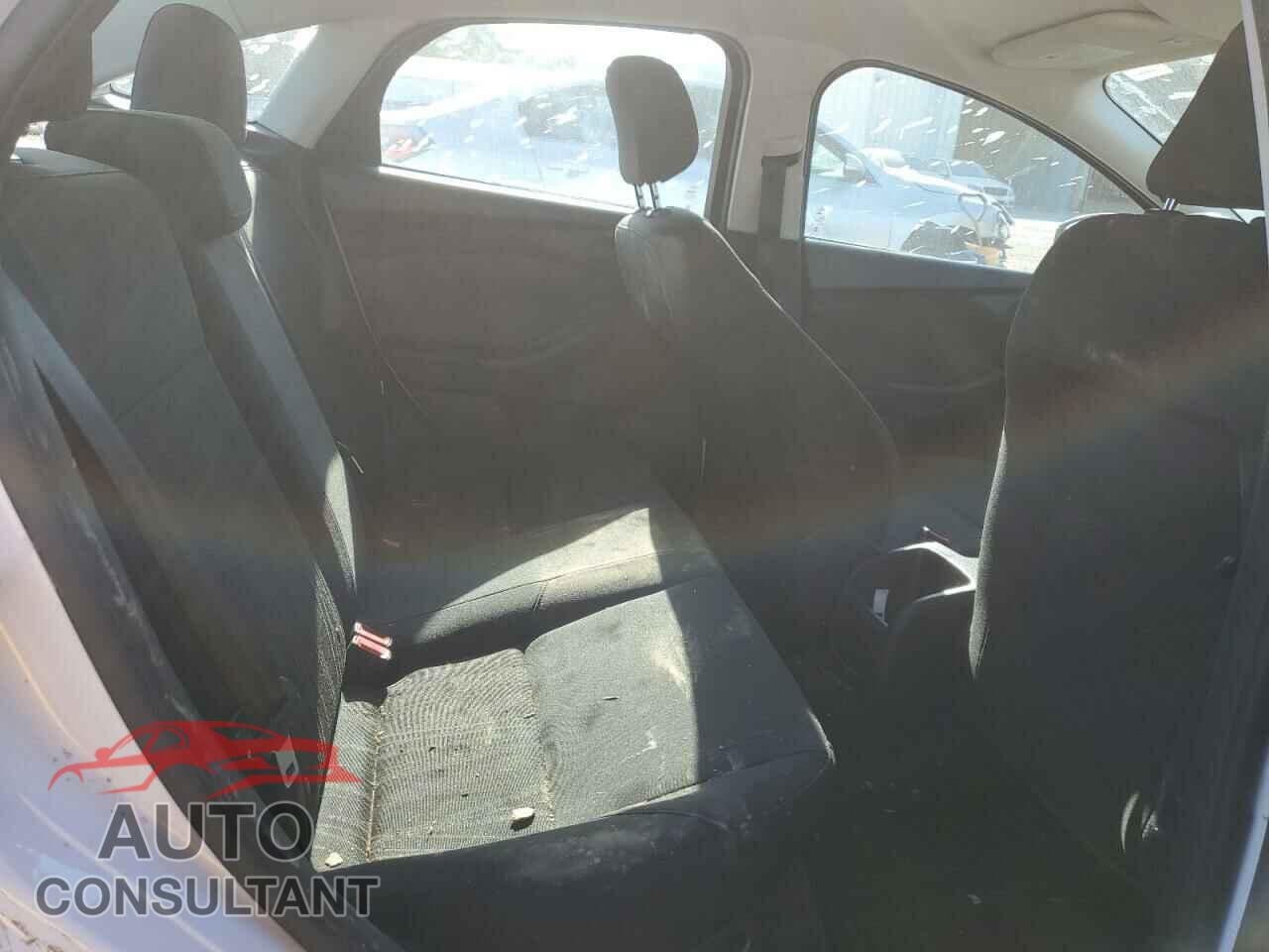 FORD FOCUS 2017 - 1FADP3E2XHL337638