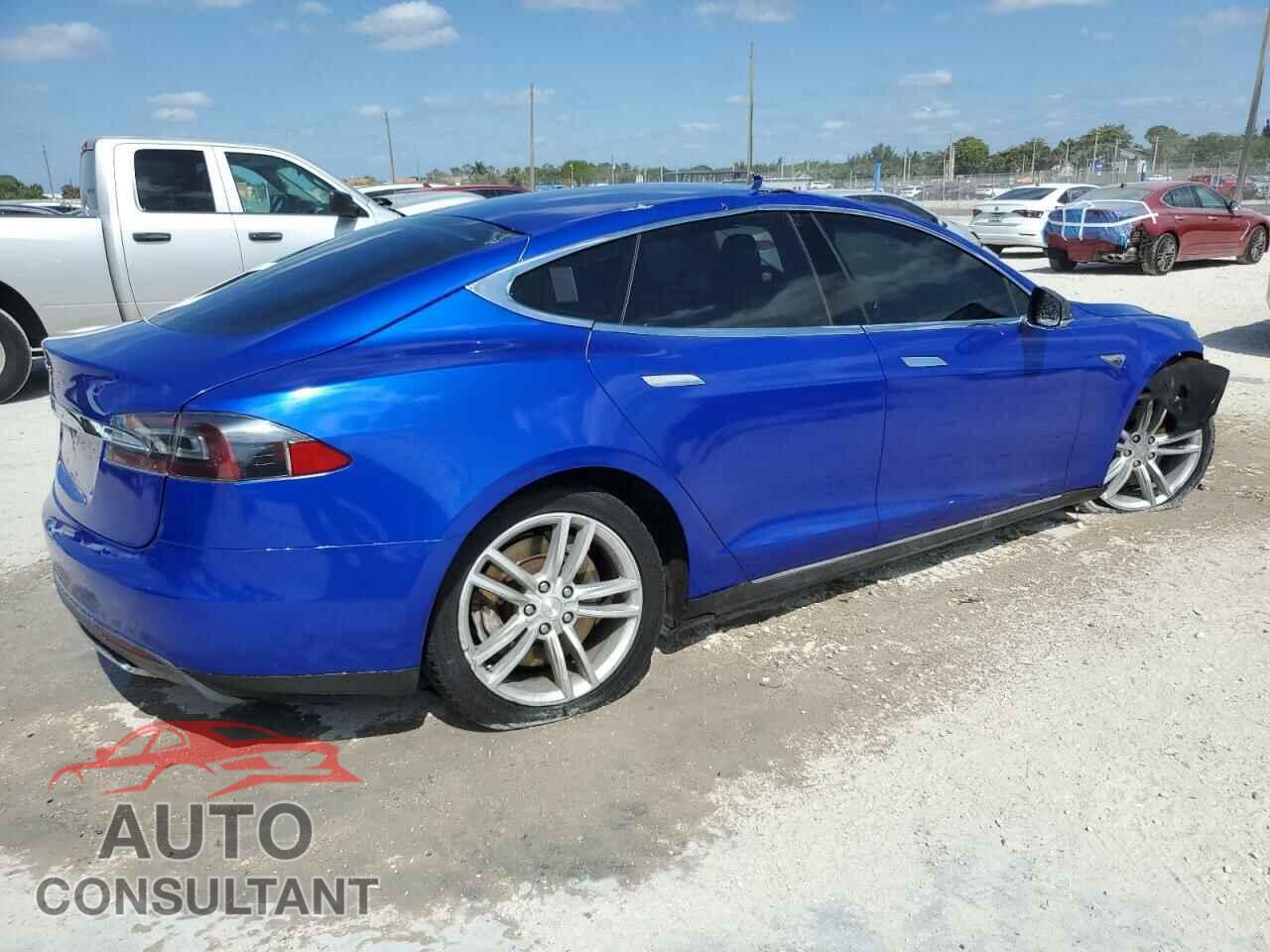 TESLA MODEL S 2014 - 5YJSA1S14EFP44162