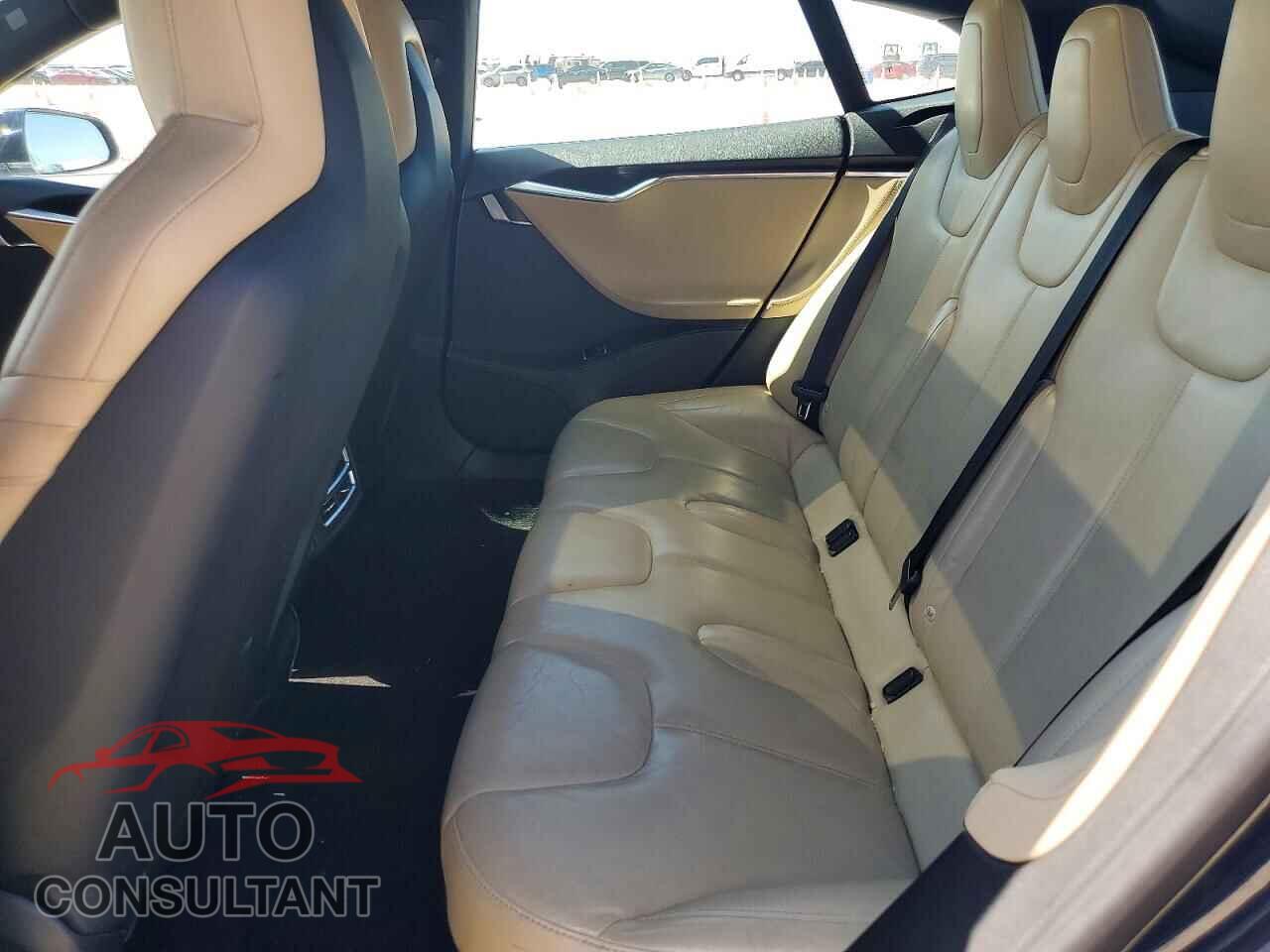 TESLA MODEL S 2015 - 5YJSA1H25FF084442
