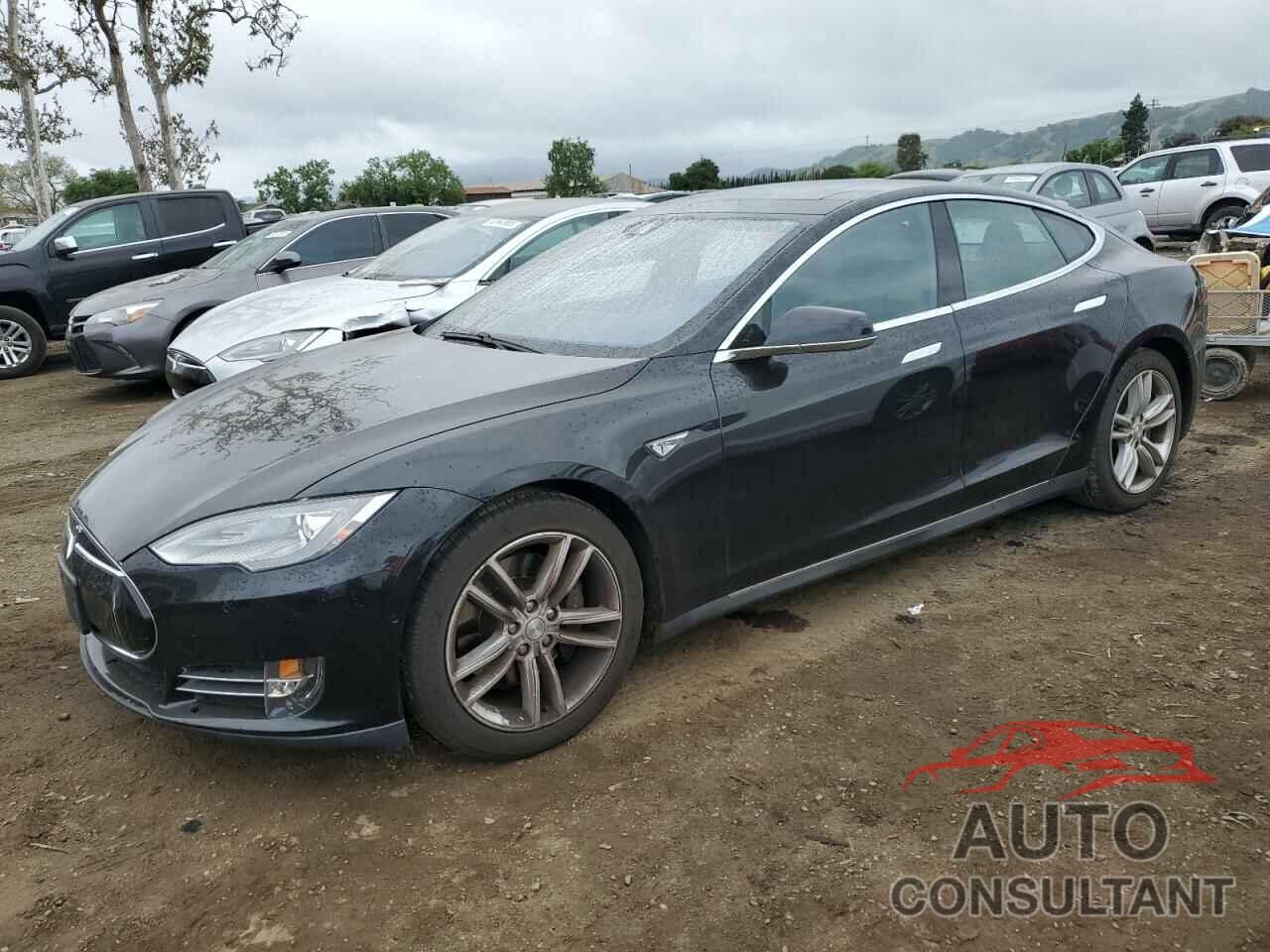 TESLA MODEL S 2015 - 5YJSA1E12FF111396