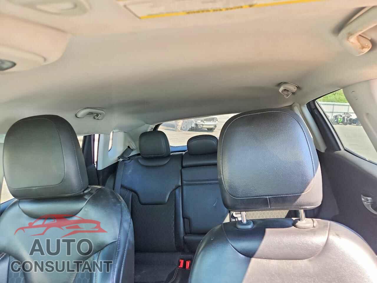 JEEP COMPASS 2017 - 3C4NJDBB9HT672274
