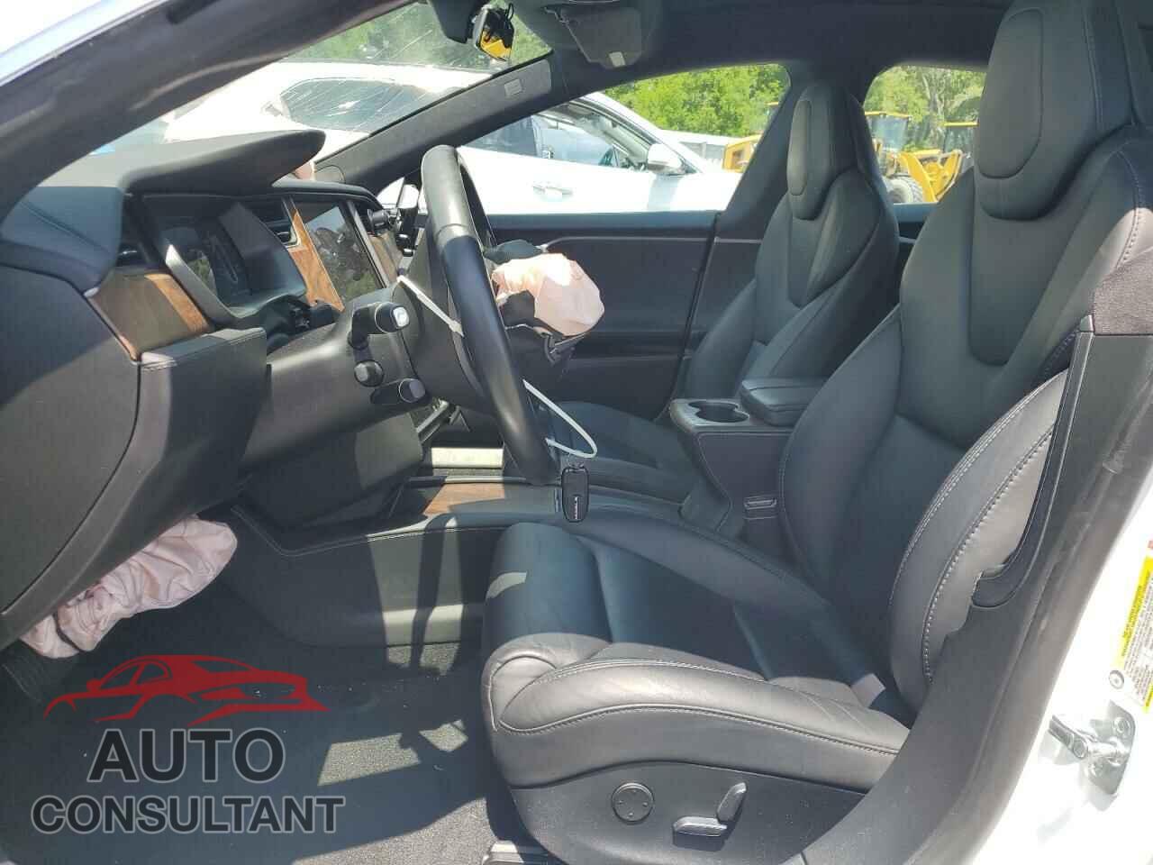 TESLA MODEL S 2019 - 5YJSA1E23KF305194