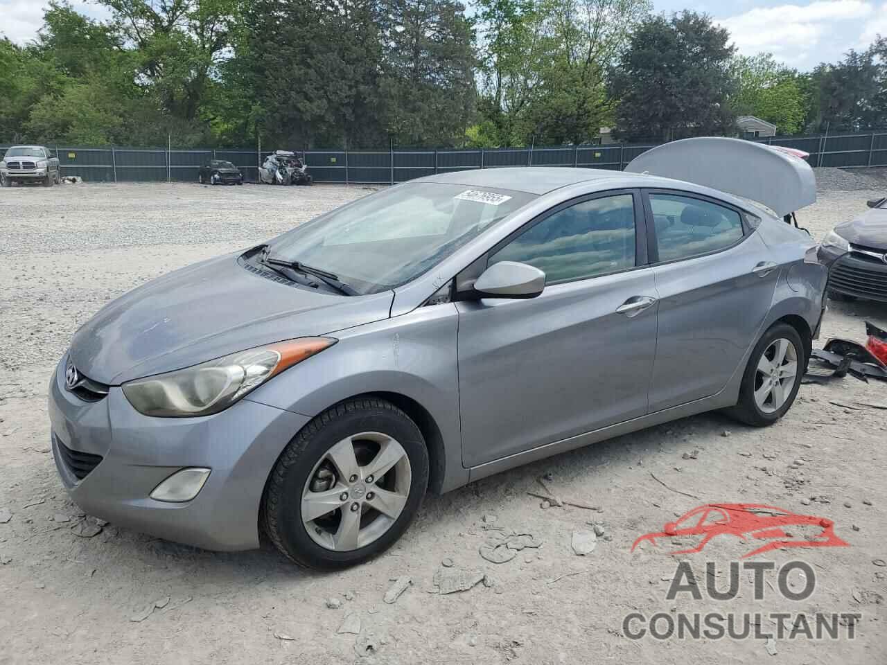 HYUNDAI ELANTRA 2013 - KMHDH4AE4DU628911