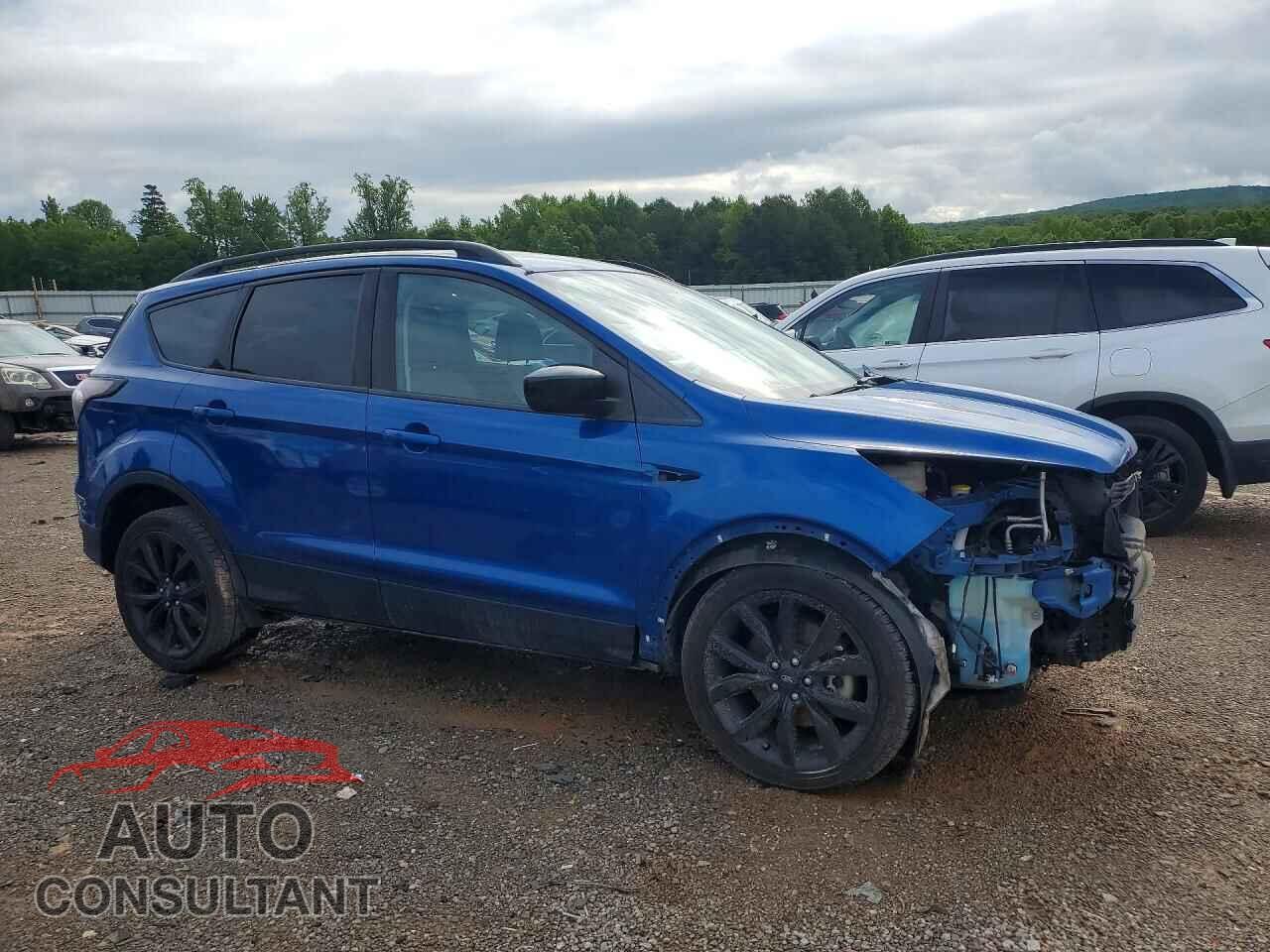 FORD ESCAPE 2017 - 1FMCU9G92HUB97067