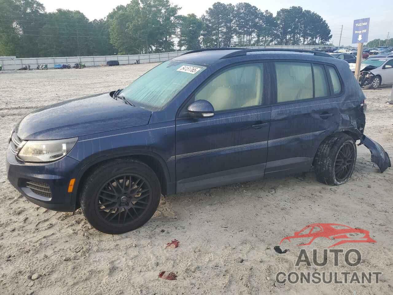 VOLKSWAGEN TIGUAN 2016 - WVGAV7AX1GW578430