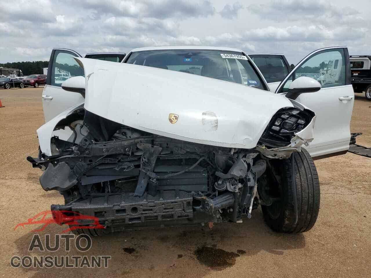 PORSCHE CAYENNE 2016 - WP1AA2A29GLA10286