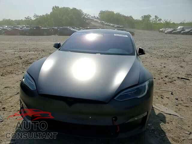 TESLA MODEL S 2023 - 5YJSA1E58PF526873