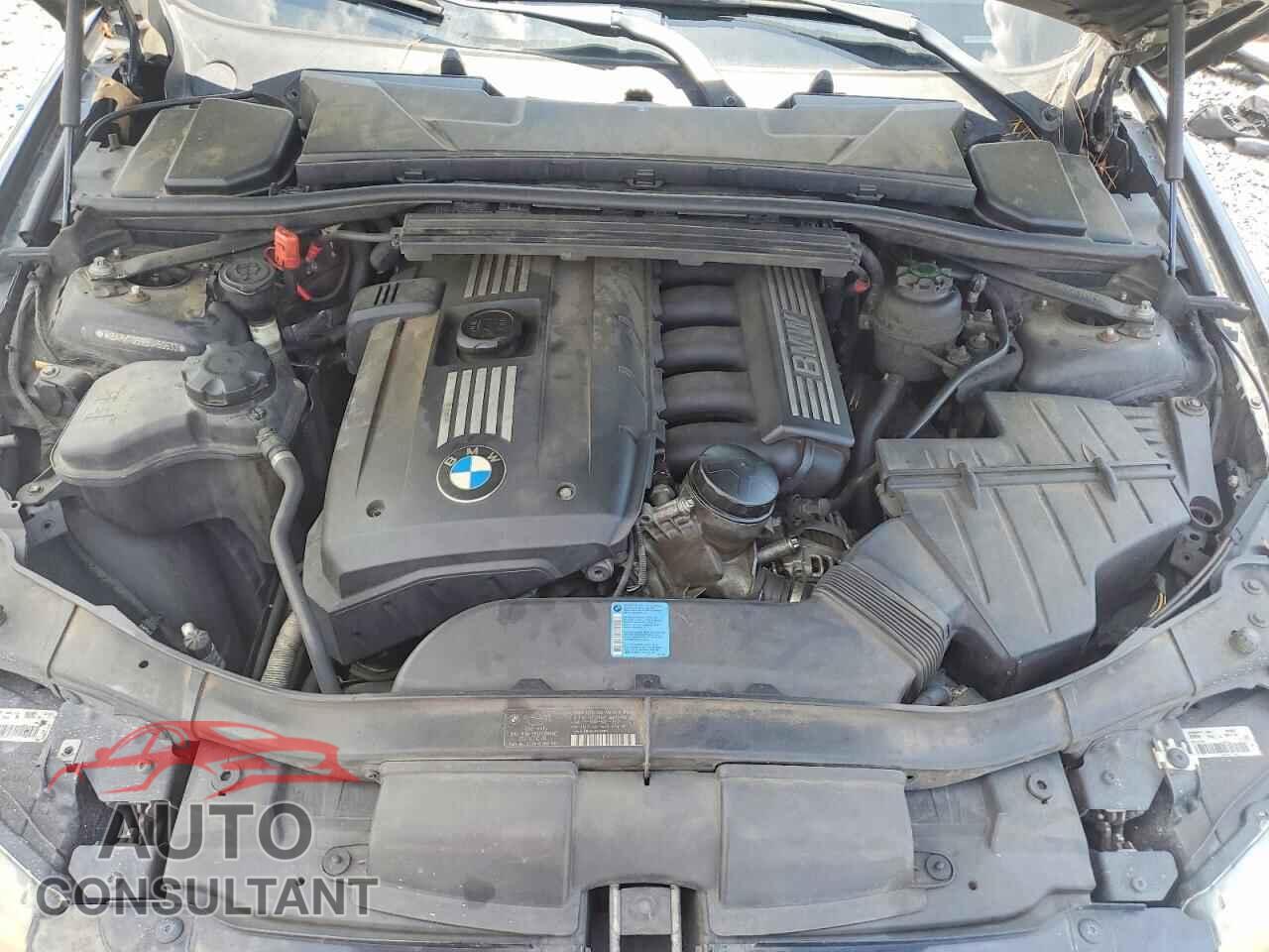 BMW 3 SERIES 2011 - WBAPH7G59BNM59533