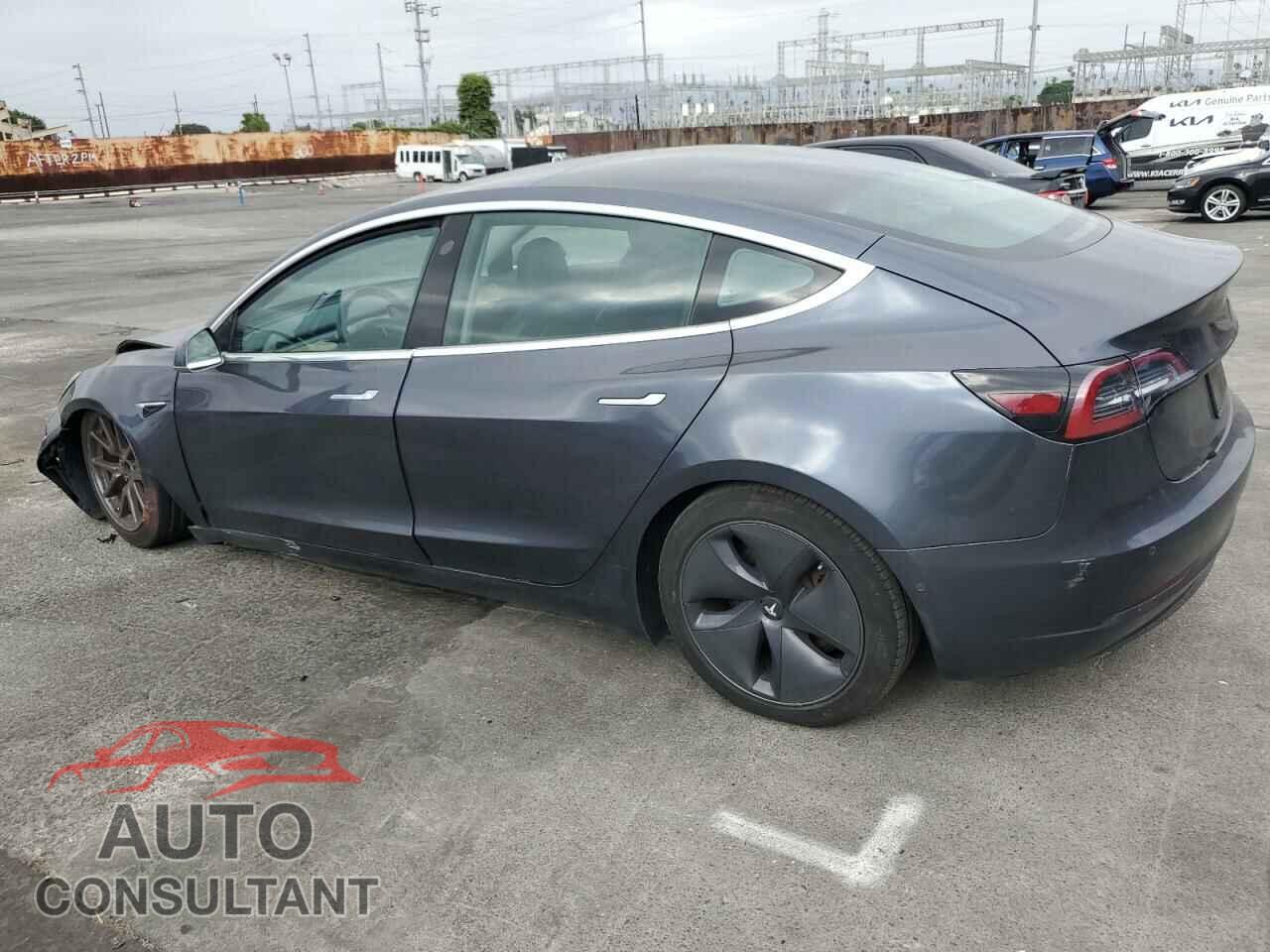 TESLA MODEL 3 2019 - 5YJ3E1EA3KF331357