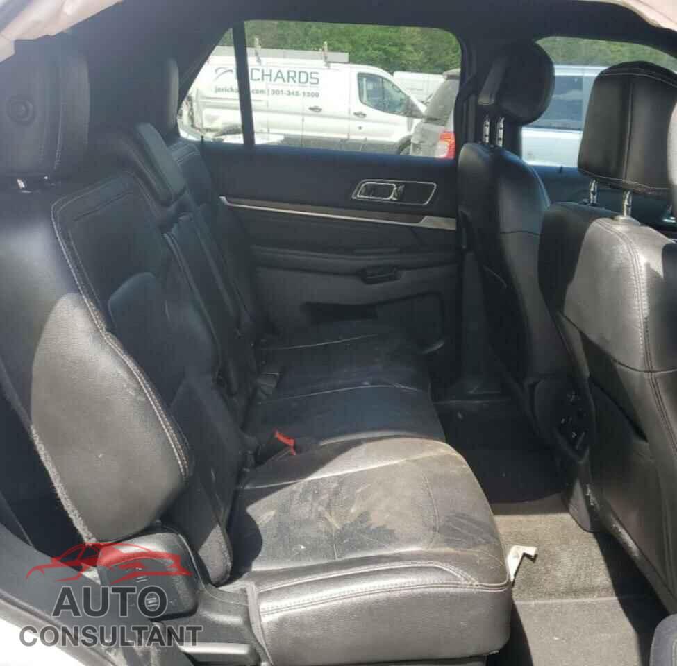 FORD EXPLORER 2017 - 1FM5K7F84HGE36743