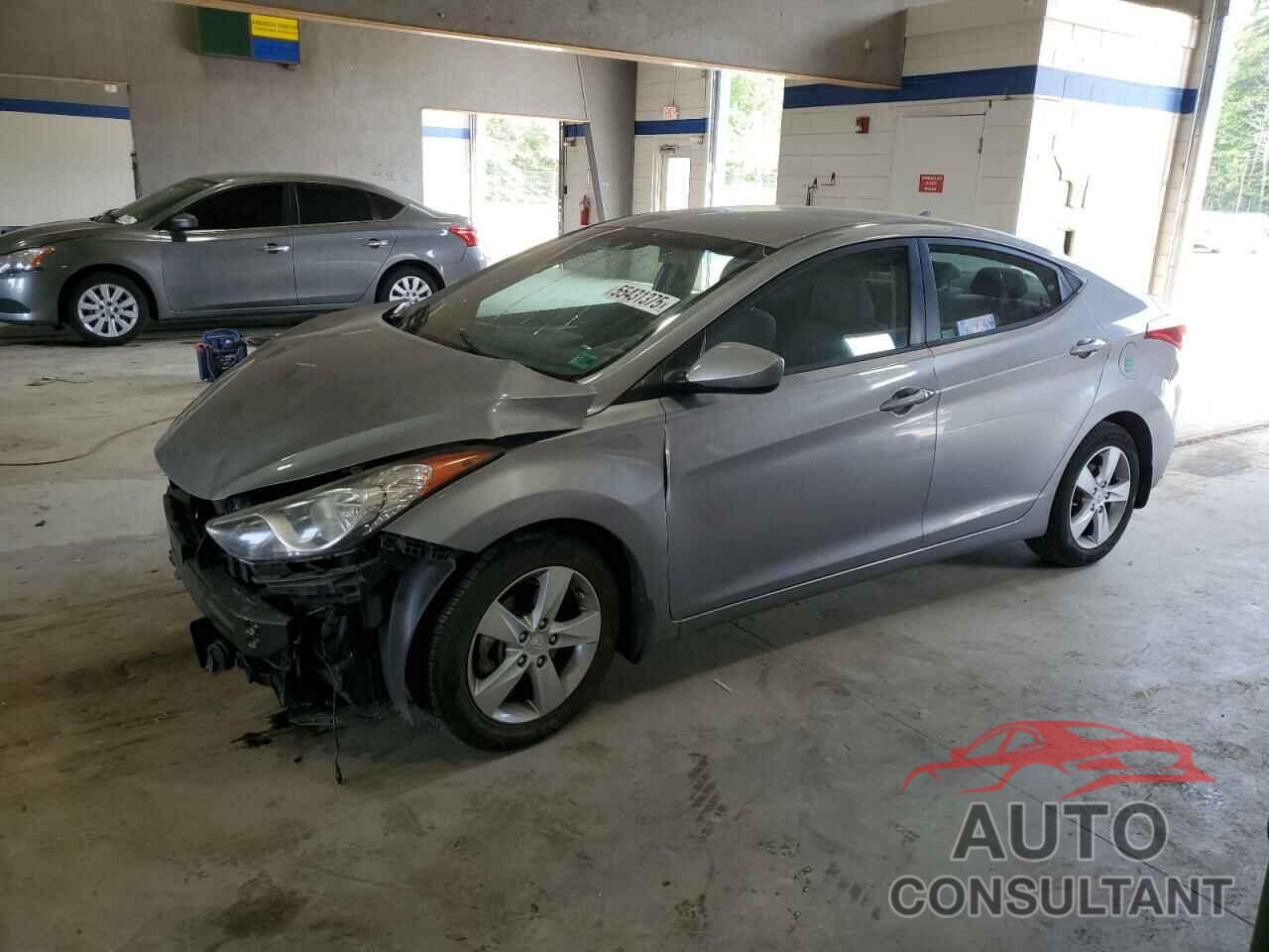 HYUNDAI ELANTRA 2013 - KMHDH4AE8DU665833