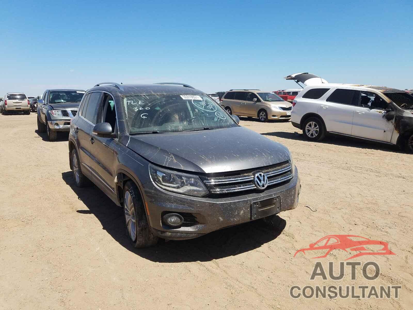 VOLKSWAGEN TIGUAN 2016 - WVGBV7AX0GW522838