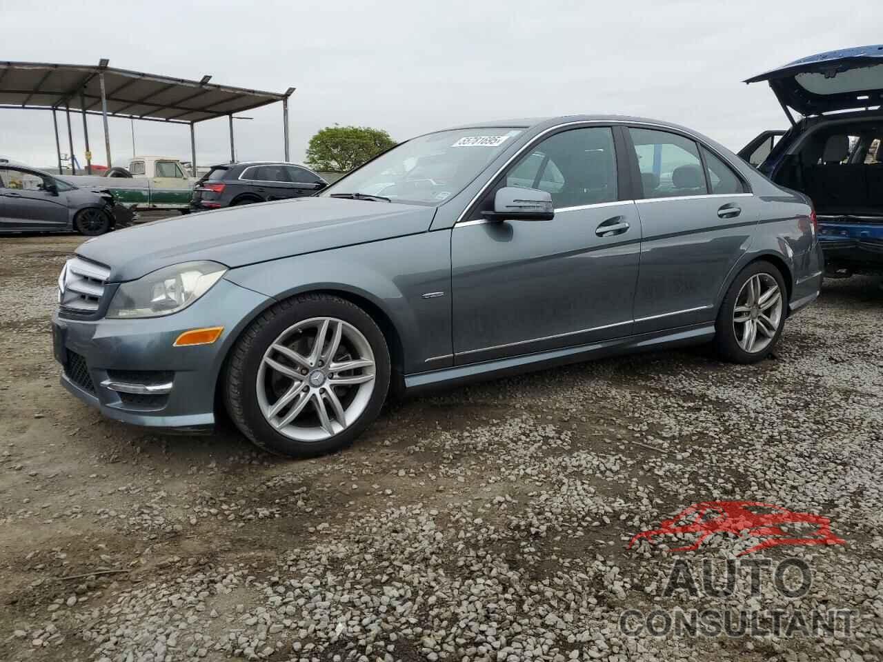 MERCEDES-BENZ C-CLASS 2012 - WDDGF4HB0CR238382