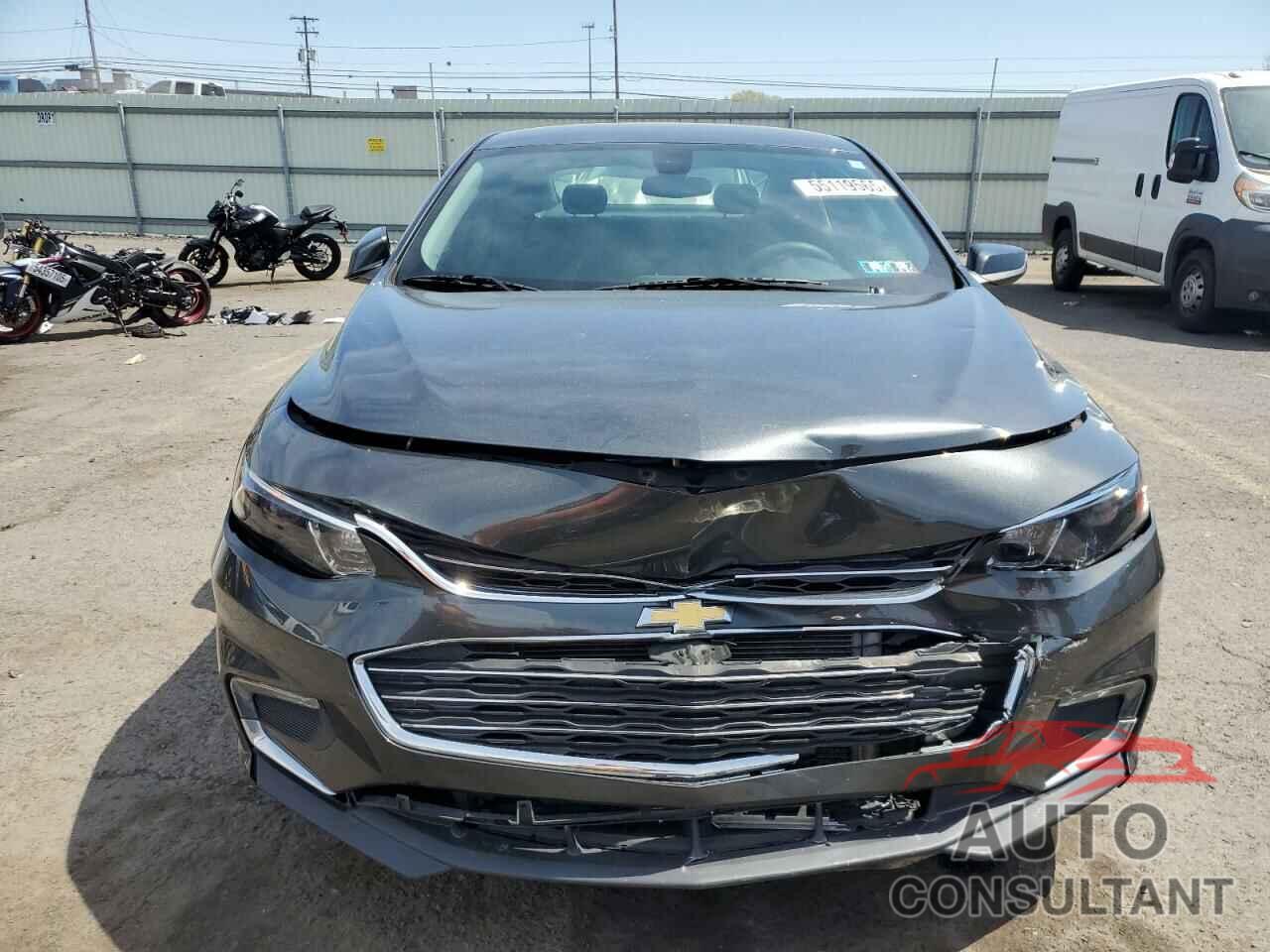 CHEVROLET MALIBU 2017 - 1G1ZE5ST5HF271604