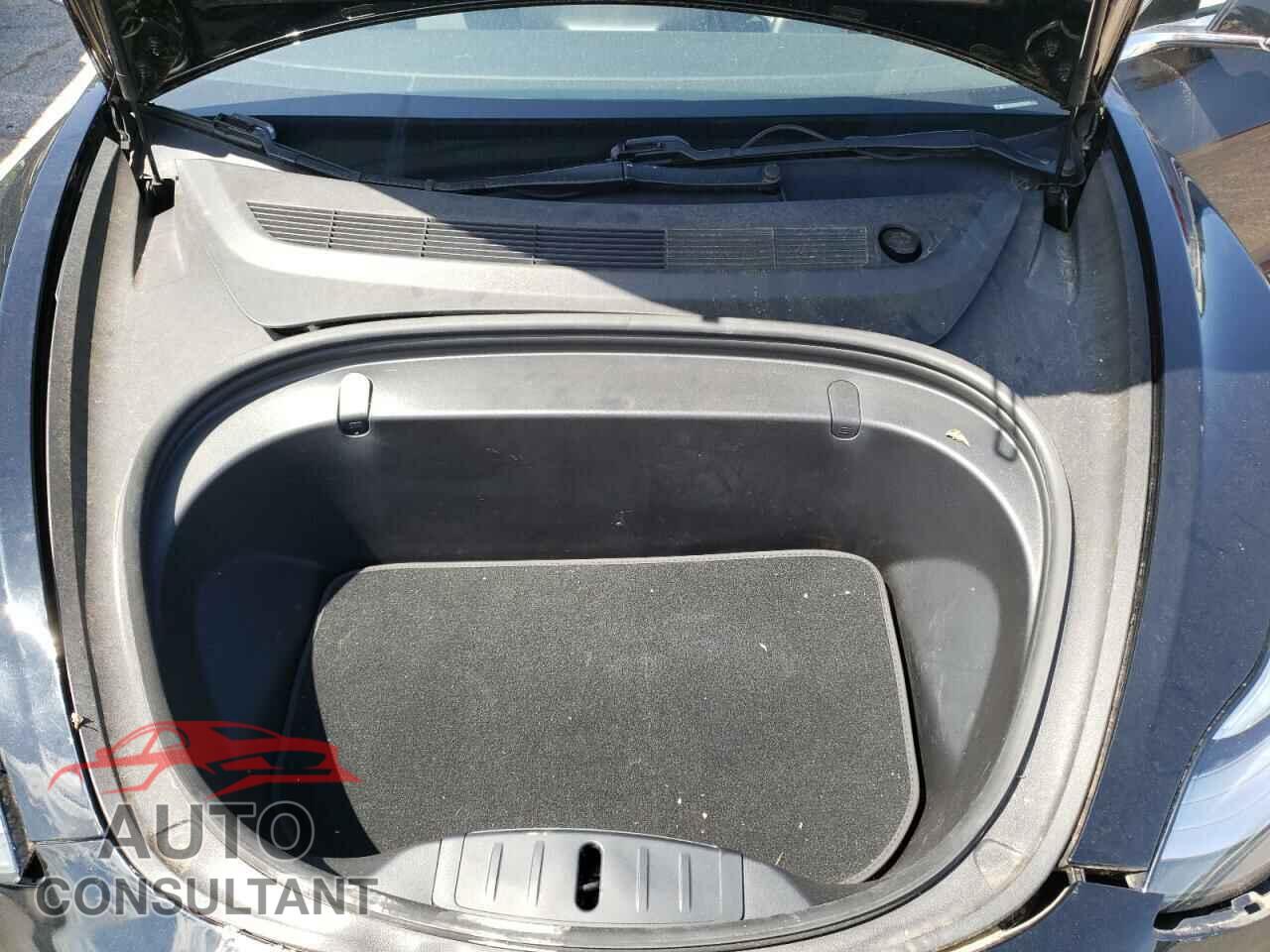 TESLA MODEL 3 2019 - 5YJ3E1EB4KF384691