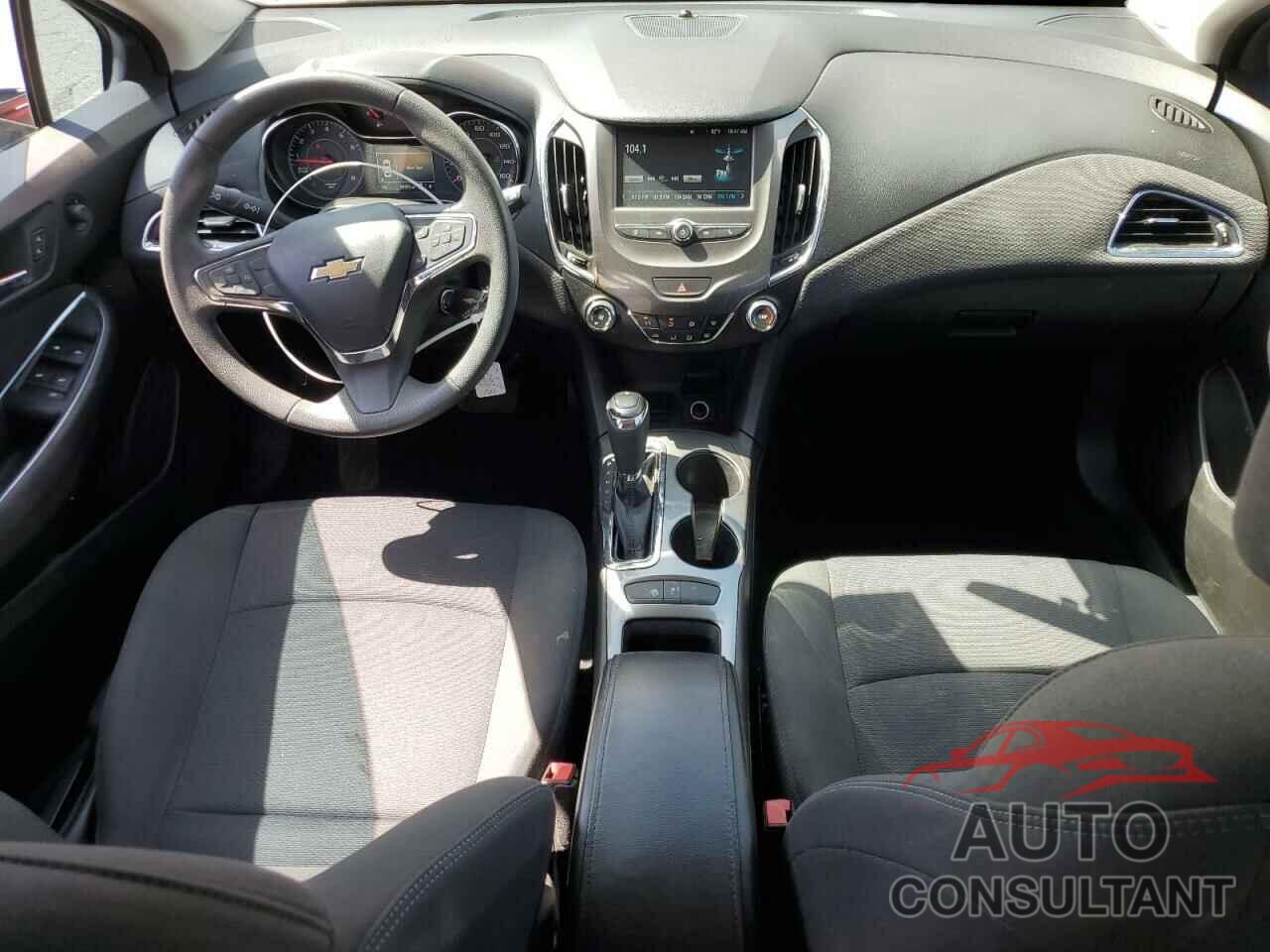 CHEVROLET CRUZE 2017 - 3G1BE6SM1HS561317