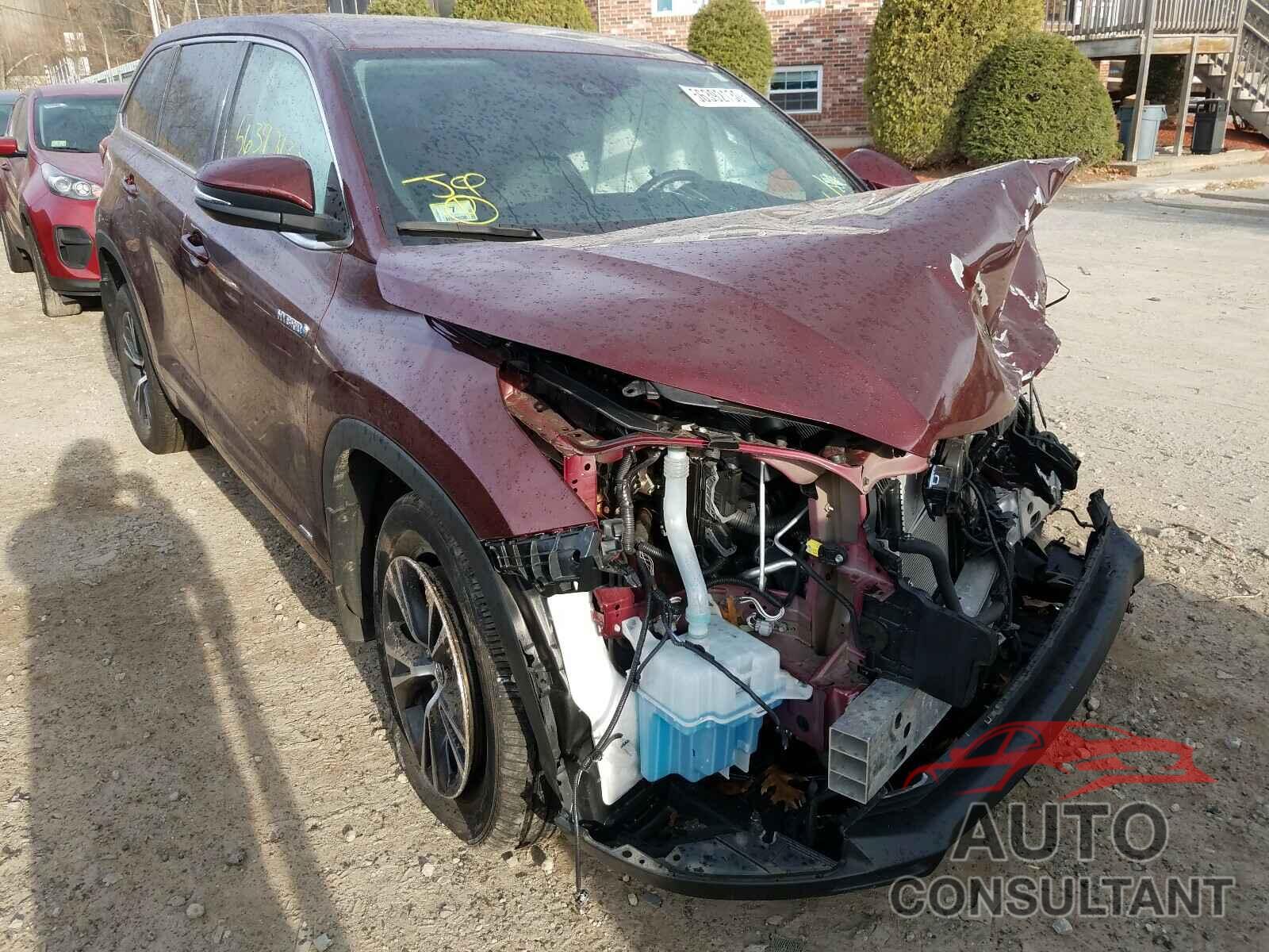 TOYOTA HIGHLANDER 2018 - 5TDBGRFH6JS043357