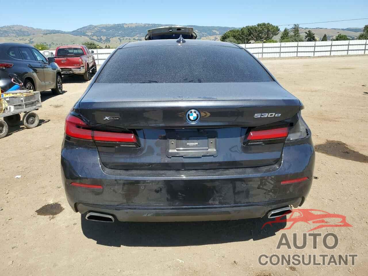 BMW 5 SERIES 2022 - WBA33AG08NCH70842