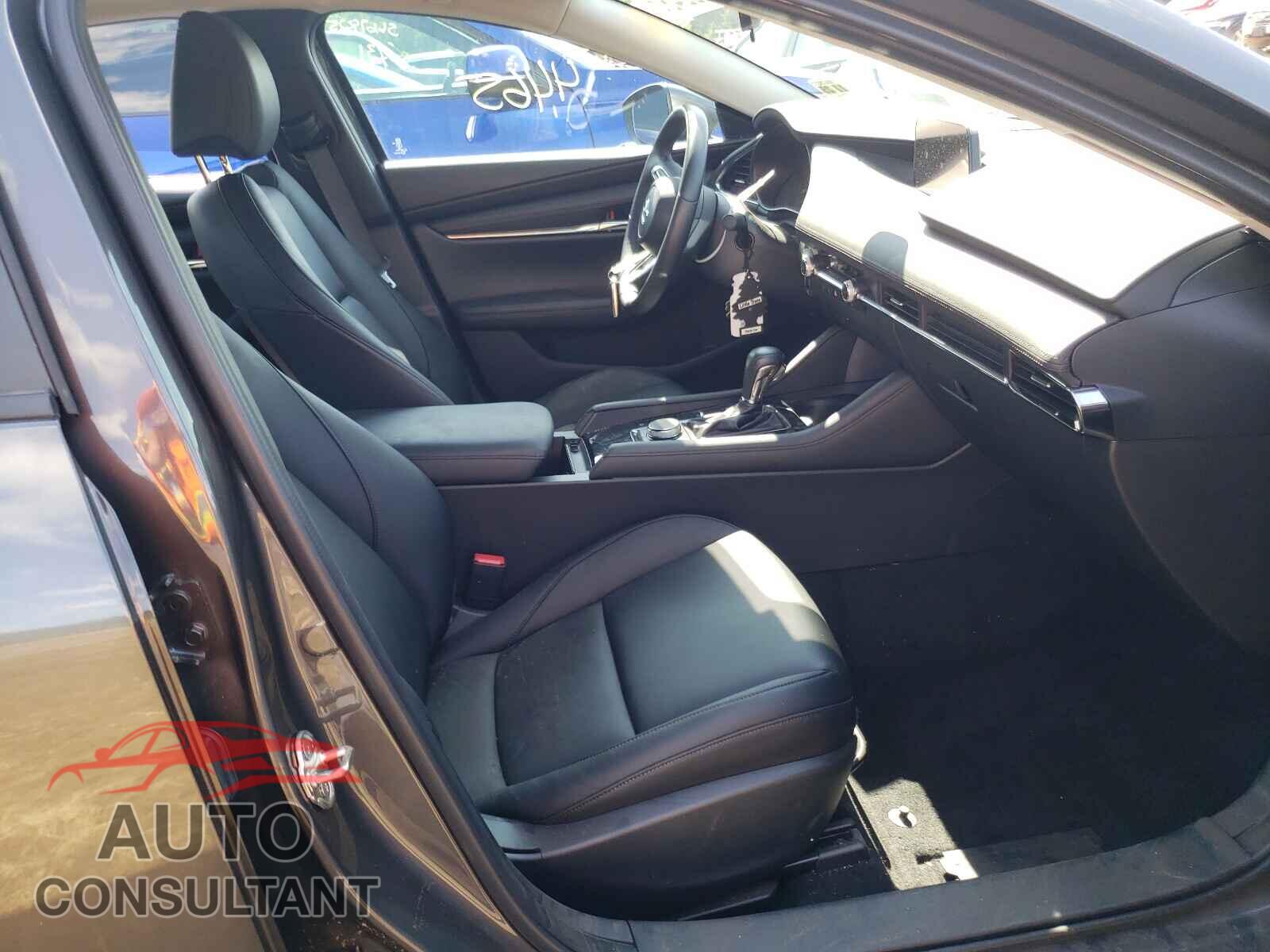 MAZDA 3 2021 - JM1BPBCL8M1304876