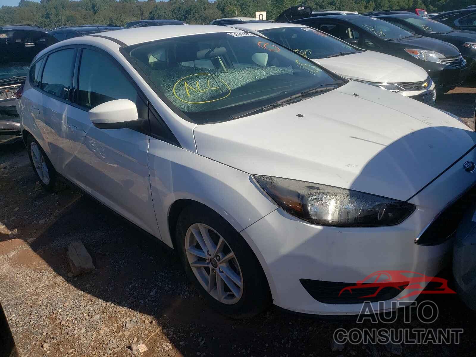 FORD FOCUS 2018 - 1FADP3K25JL209673