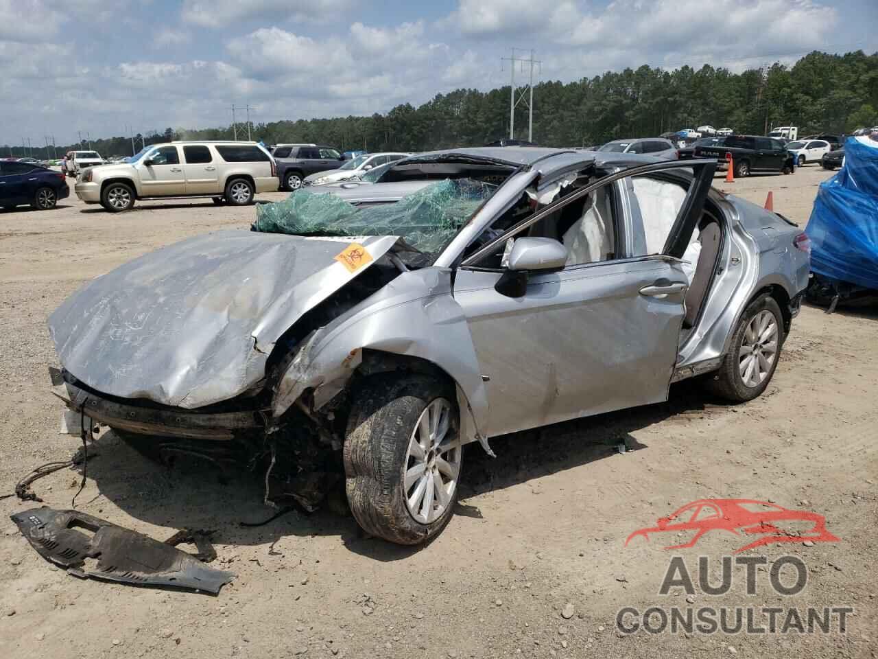 TOYOTA CAMRY 2020 - 4T1C11AKXLU868399