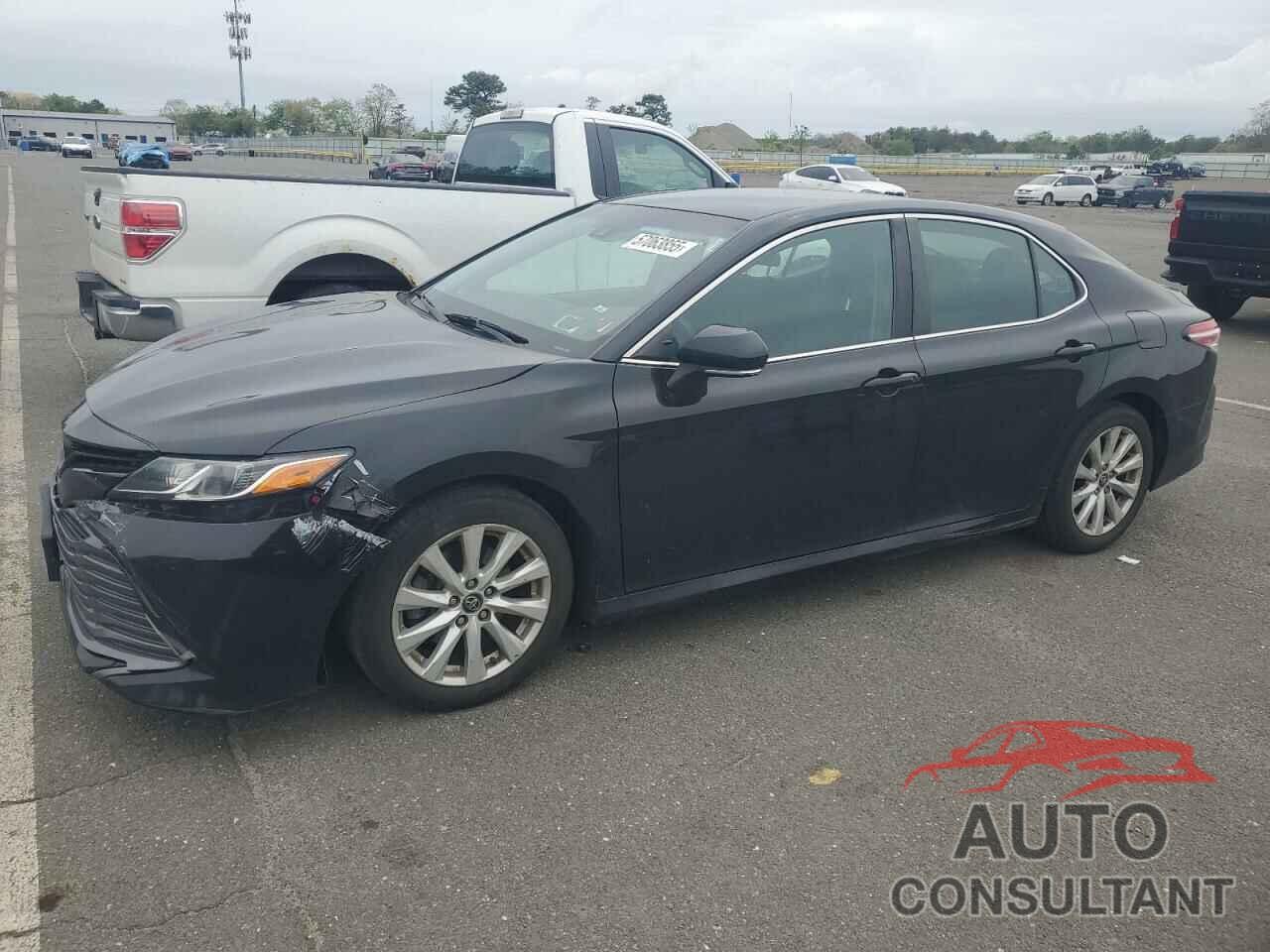 TOYOTA CAMRY 2018 - 4T1B11HK7JU618326