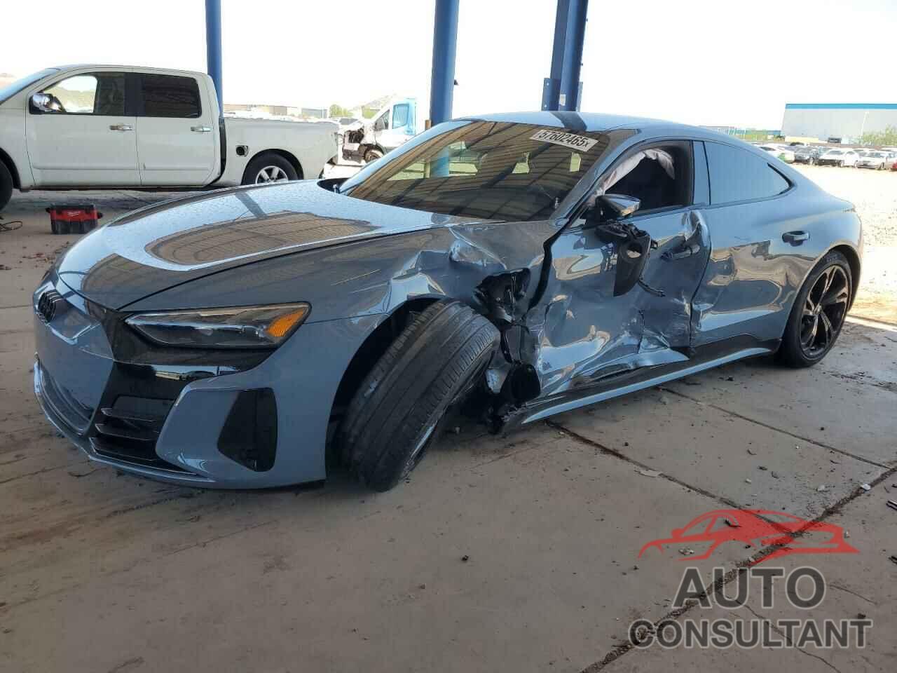 AUDI E-TRON GT 2024 - WAUCJBFW0R7001457