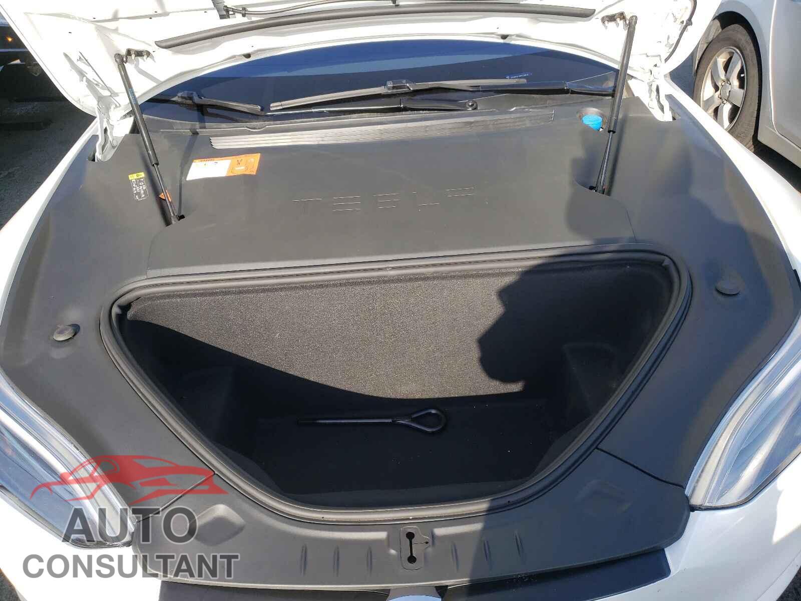TESLA MODEL S 2017 - 5YJSA1E10HF218918