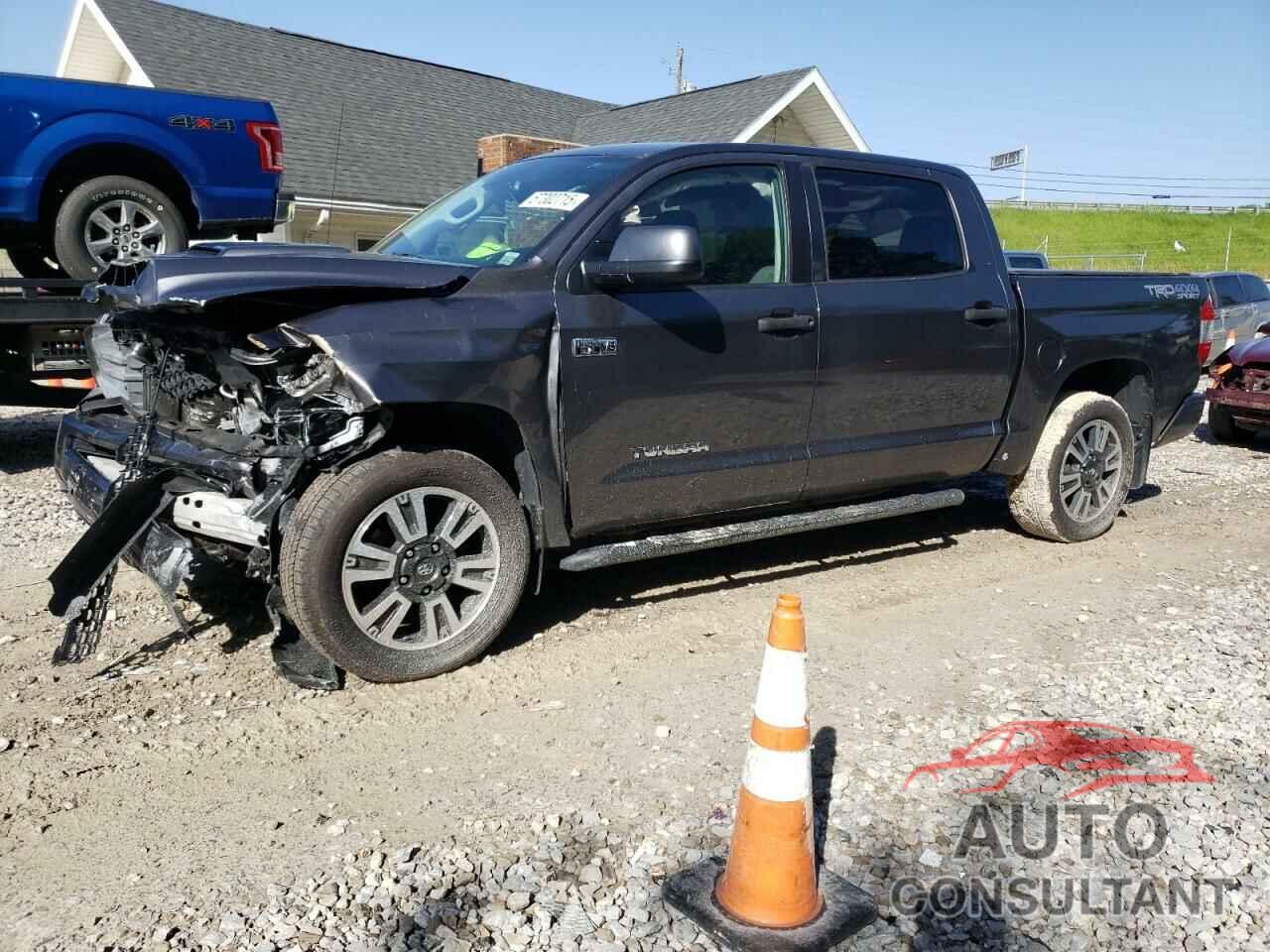 TOYOTA TUNDRA 2019 - 5TFDY5F11KX865562