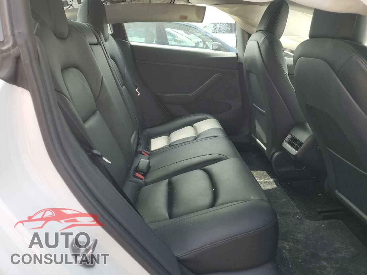 TESLA MODEL 3 2021 - 5YJ3E1EB2MF983625