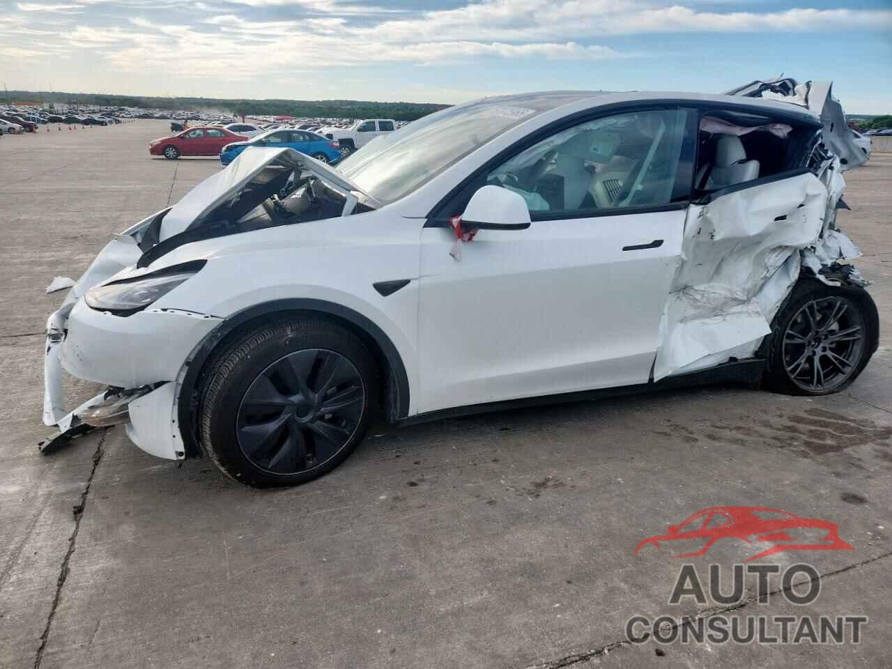 TESLA MODEL Y 2025 - 7SAYGAEE2SF223270