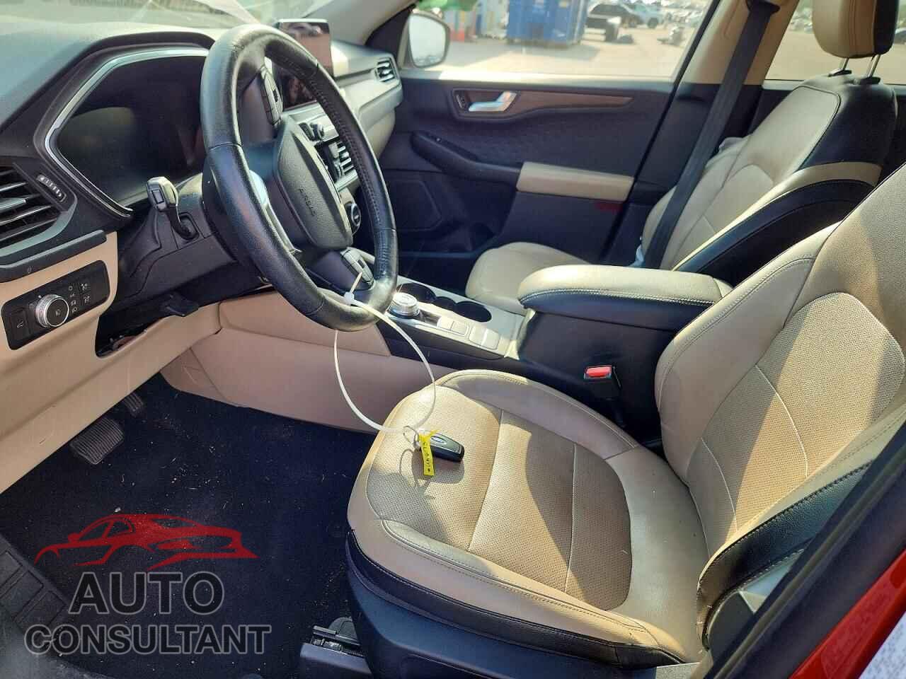 FORD ESCAPE 2020 - 1FMCU9J96LUA80738