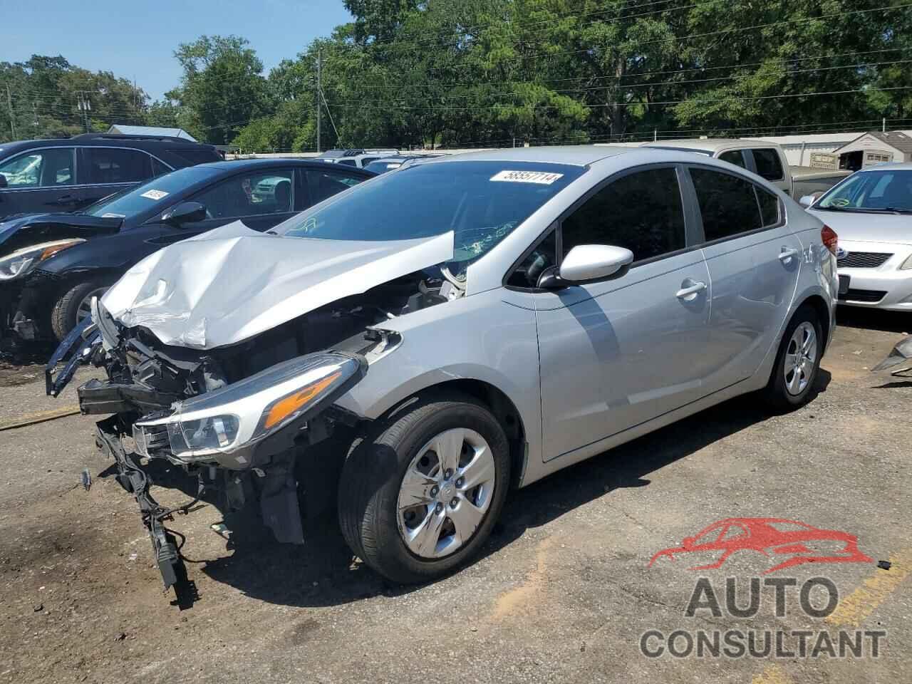 KIA FORTE 2018 - 3KPFK4A73JE247609