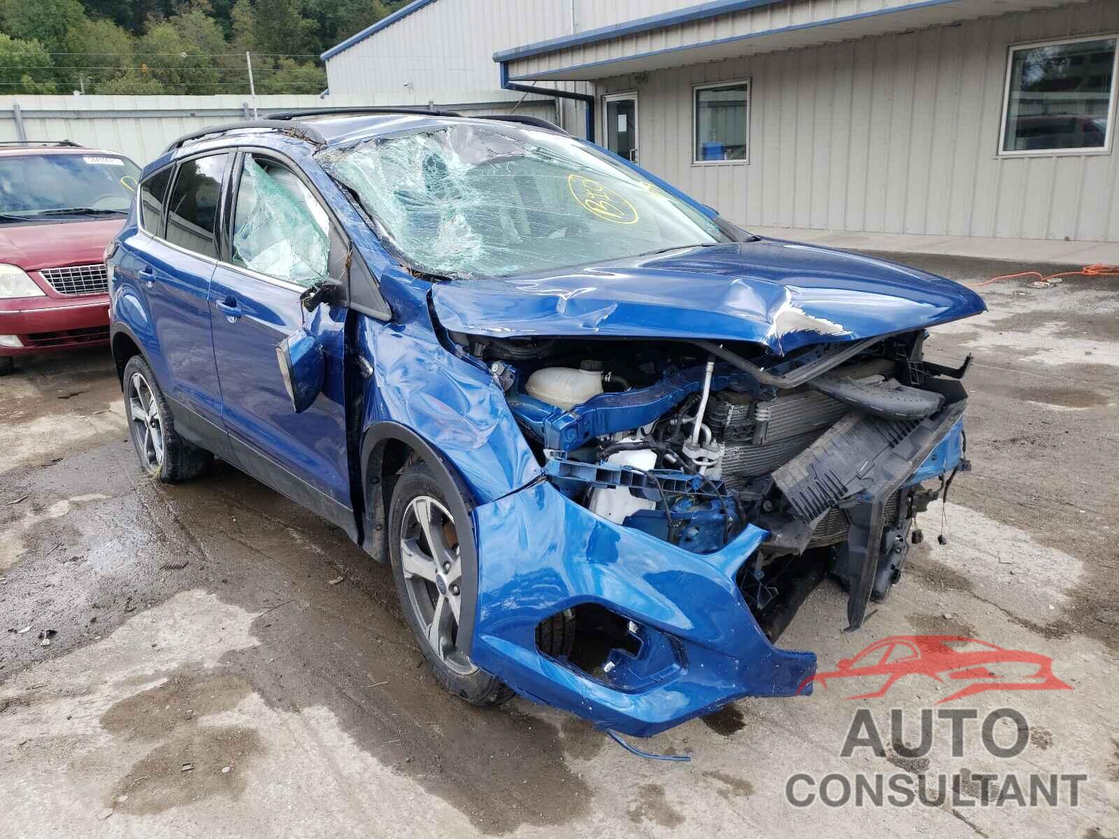 FORD ESCAPE 2017 - 1FMCU9GD5HUC42135