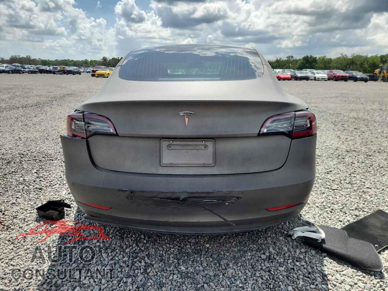 TESLA MODEL 3 2018 - 5YJ3E1EA0JF163496