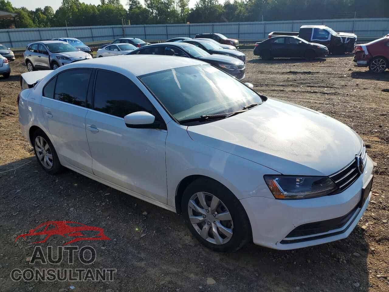 VOLKSWAGEN JETTA 2017 - 3VW2B7AJ8HM394176