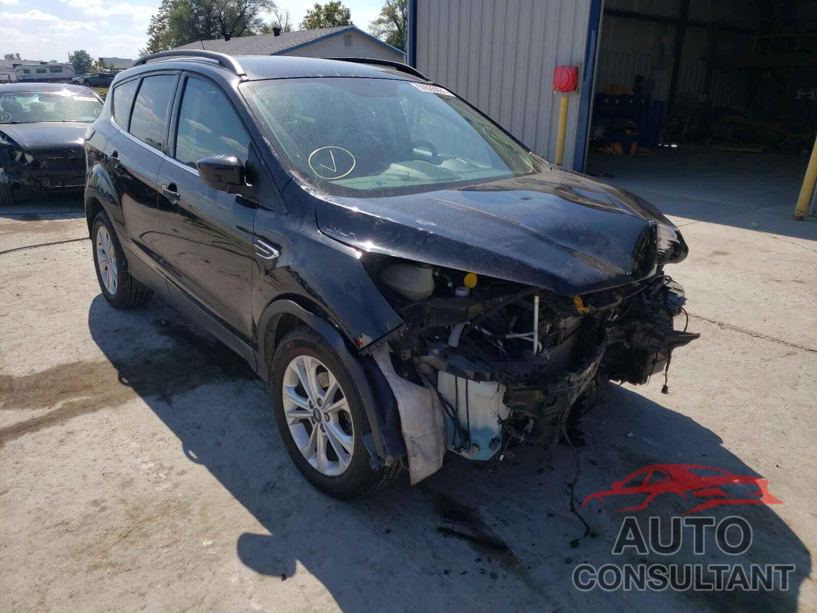 FORD ESCAPE 2017 - 1FMCU0GD5HUB00900