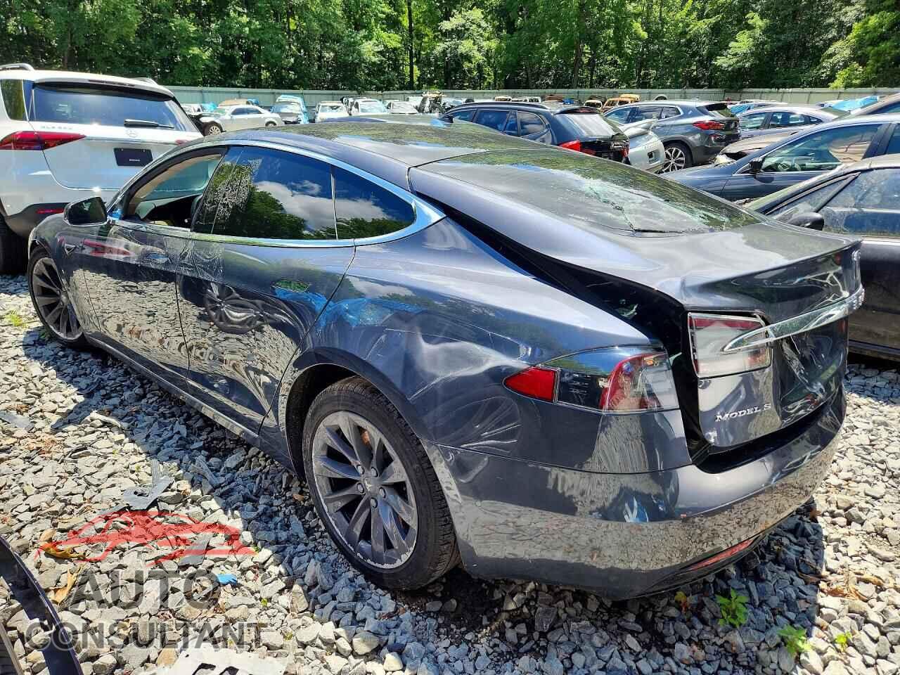 TESLA MODEL S 2018 - 5YJSA1E23JF278304