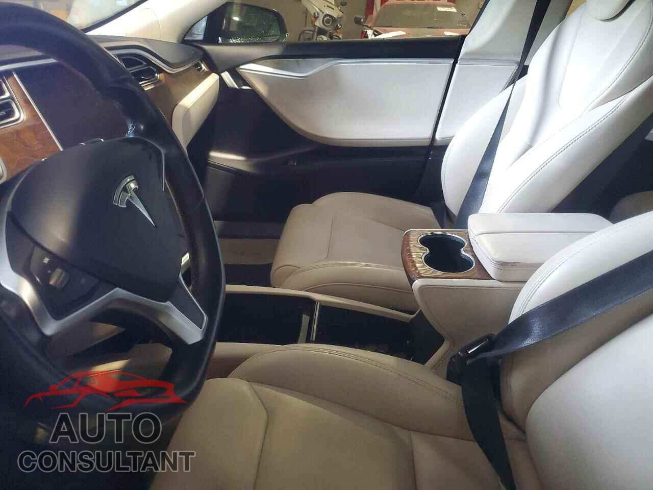 TESLA MODEL S 2017 - 5YJSA1E26HF220049