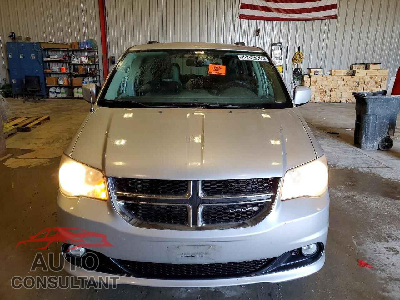 DODGE CARAVAN 2011 - 2D4RN5DG0BR711917
