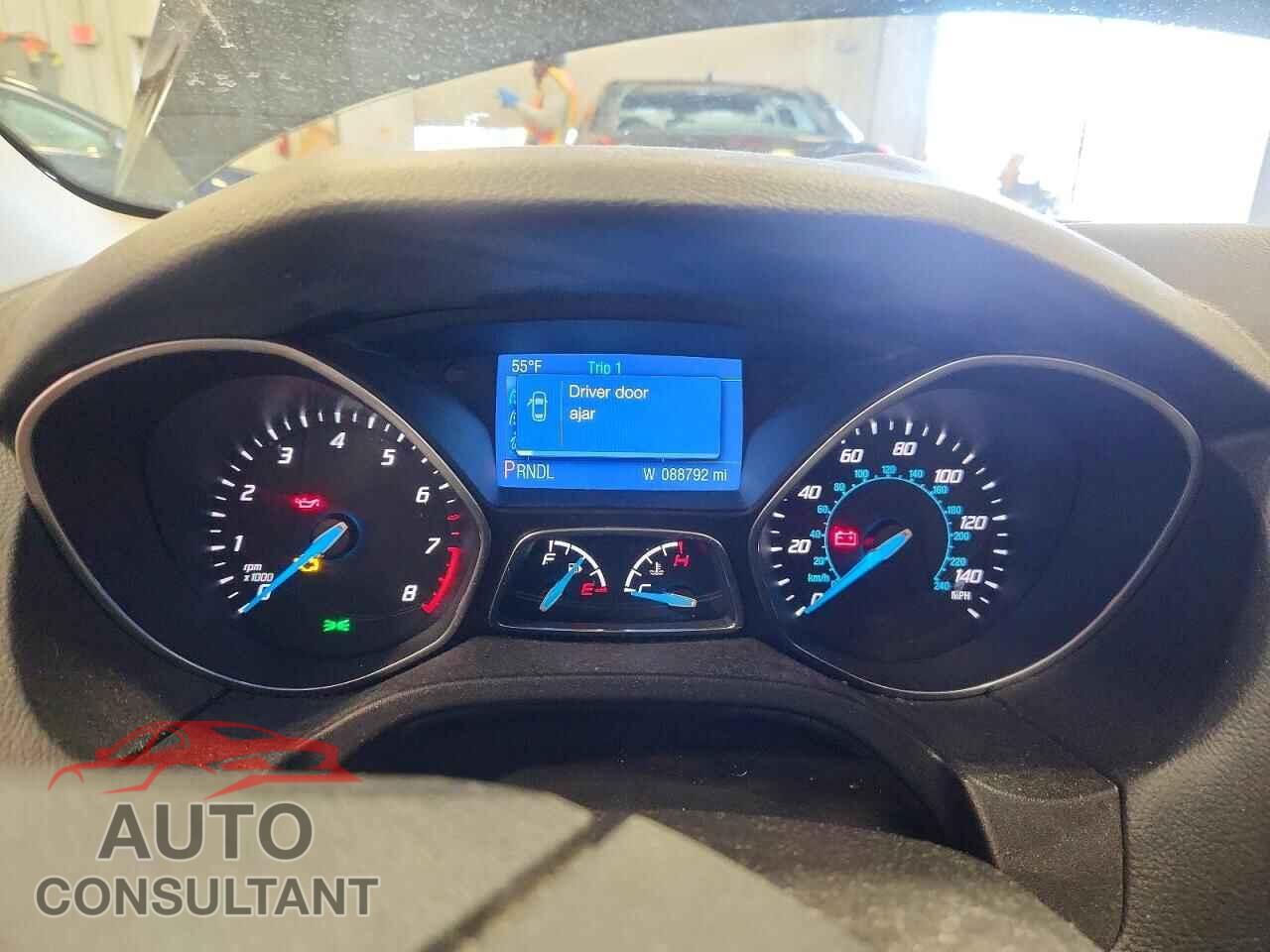 FORD FOCUS 2014 - 1FADP3F20EL437726