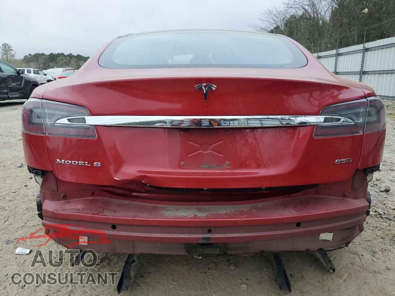 TESLA MODEL S 2015 - 5YJSA1E29FF112716