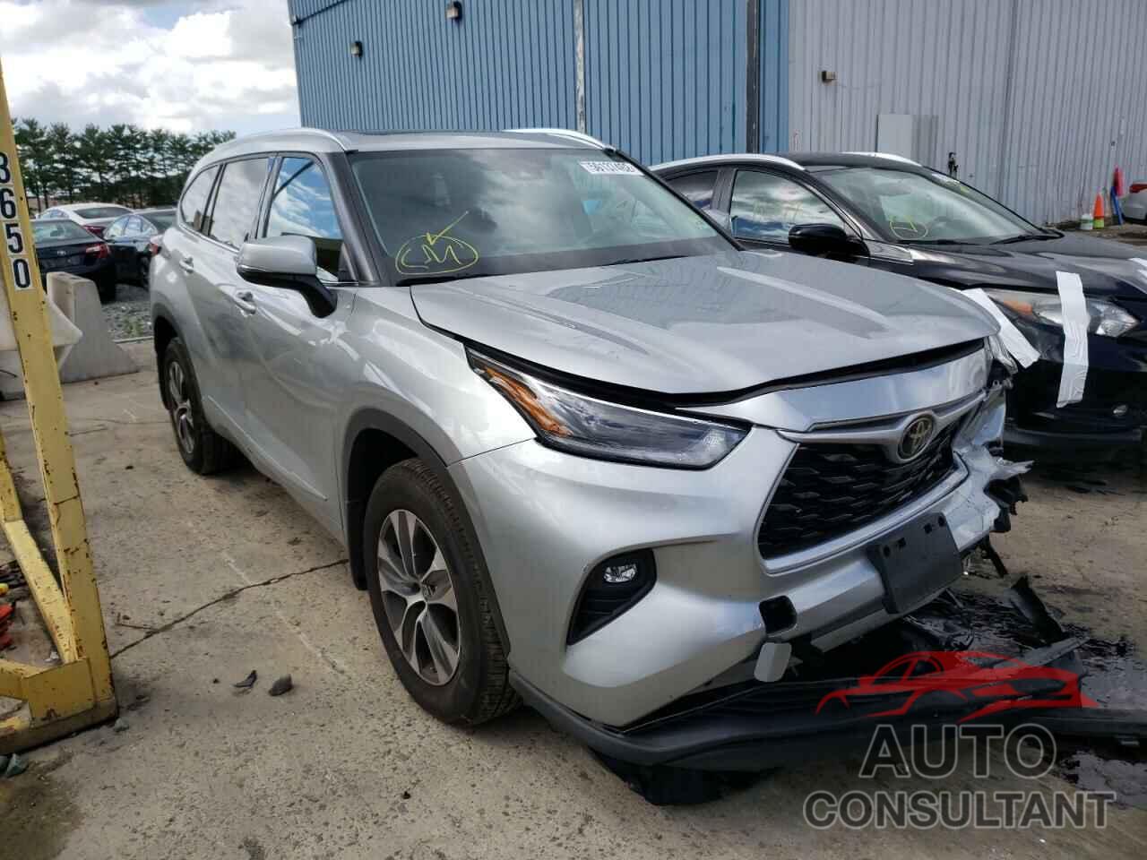 TOYOTA HIGHLANDER 2021 - 5TDHZRBH1MS540007