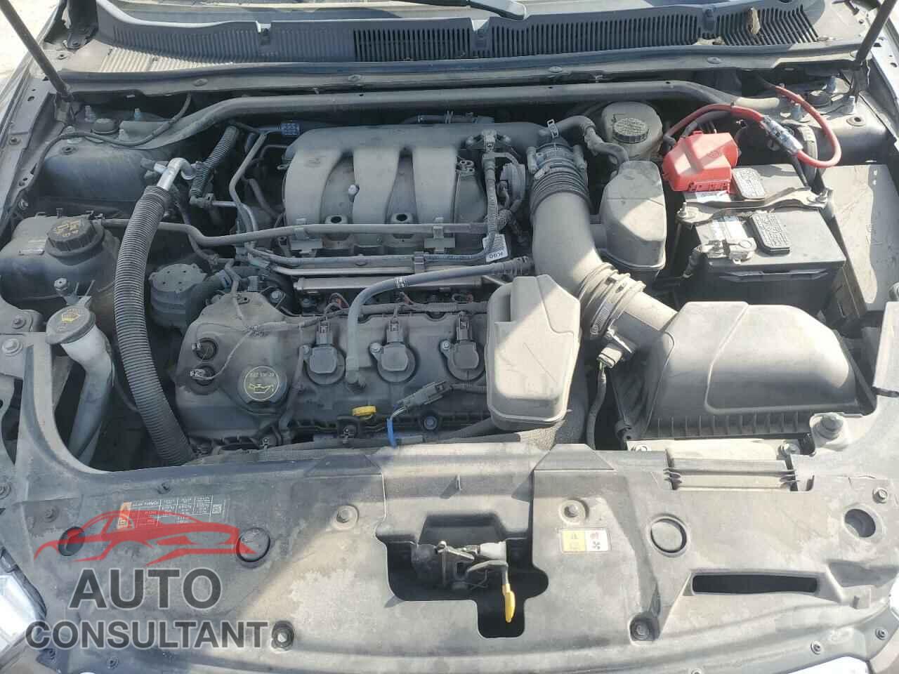 FORD TAURUS 2015 - 1FAHP2E84FG142365
