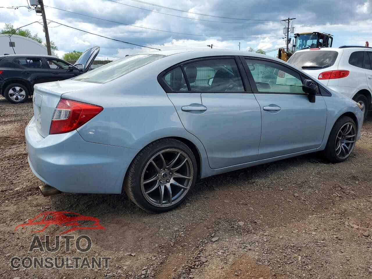 HONDA CIVIC 2012 - 2HGFB2F51CH589807