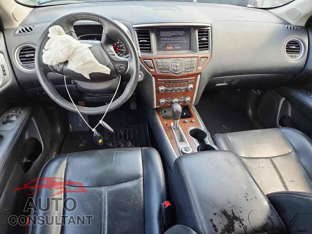 NISSAN PATHFINDER 2017 - 5N1DR2MM4HC914208