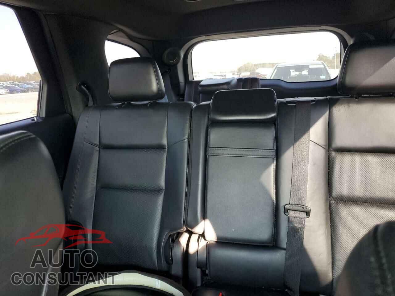 DODGE DURANGO 2018 - 1C4SDJCT7JC172826
