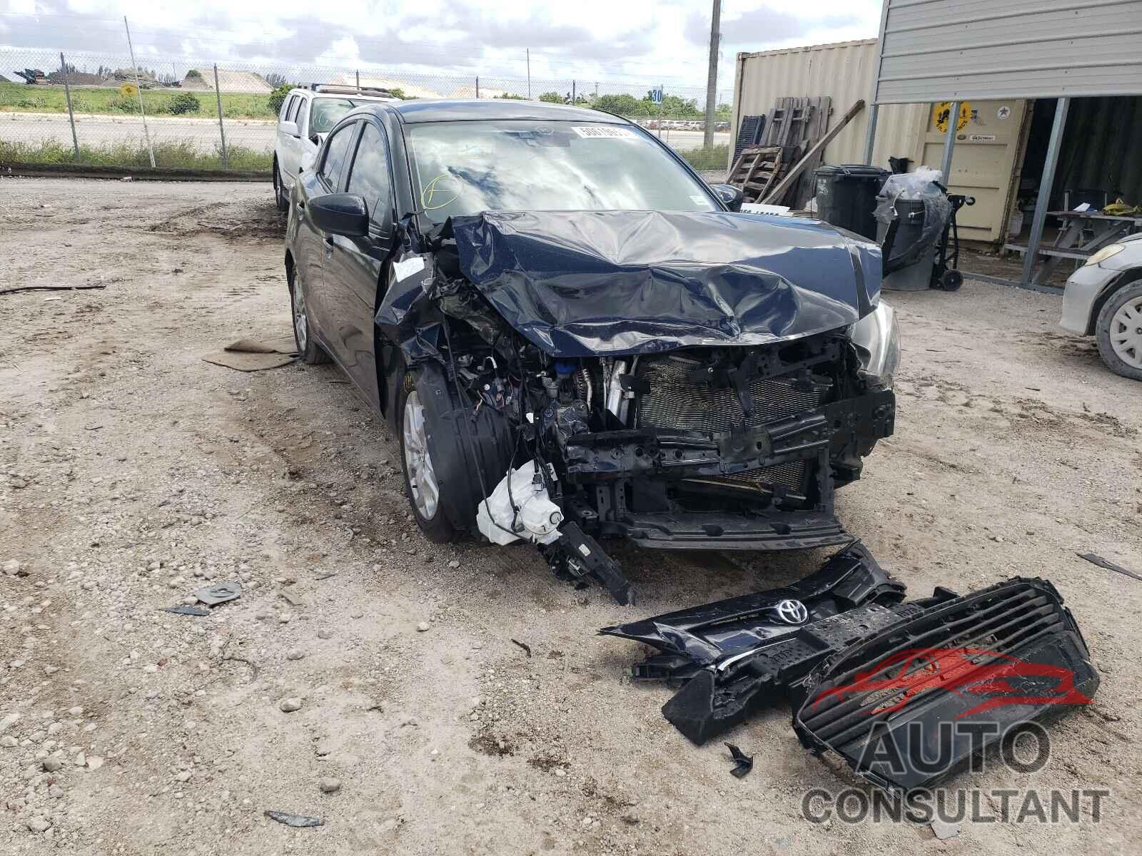 TOYOTA YARIS 2018 - 3MYDLBYV0JY308587