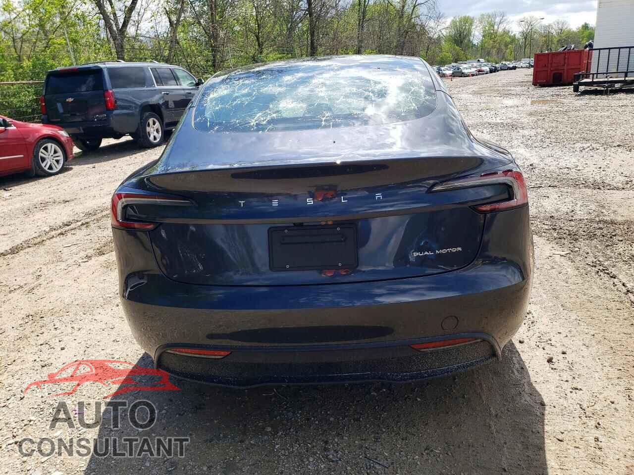 TESLA MODEL 3 2025 - 5YJ3E1EB5SF907393
